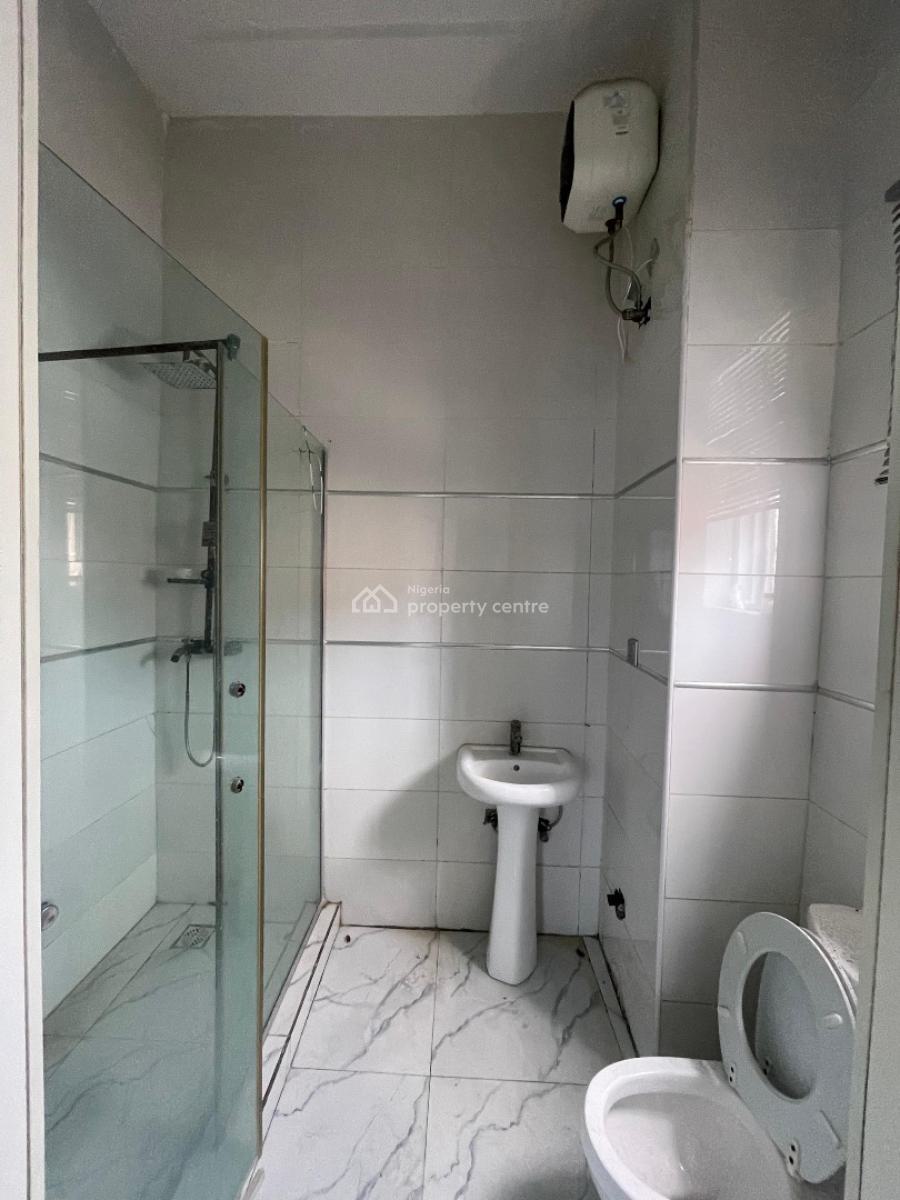 3 Bedroom Apartment Well Standard and Spacious, Osapa, Lekki, Lagos, Flat / Apartment for Rent