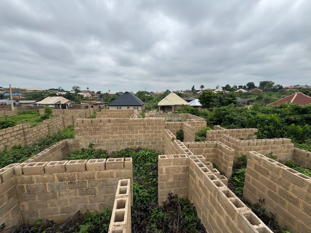 a Residential Uncompleted 4 Bedroom Bungalow Ensuit in Apata Ibadan, Wire and Cable Area, After Apata, Osebele, Ibadan, Apata, Ibadan, Oyo, Detached Bungalow for Sale