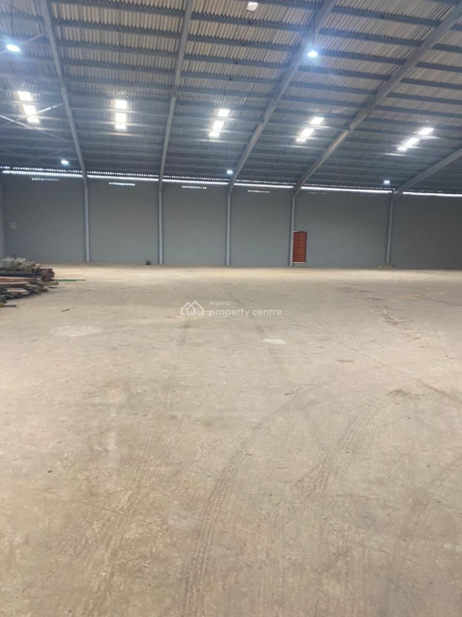 Warehouse of 950 Square Meters at Acme Ogba, Acme Ogba, Ogba, Ikeja, Lagos, Warehouse for Rent