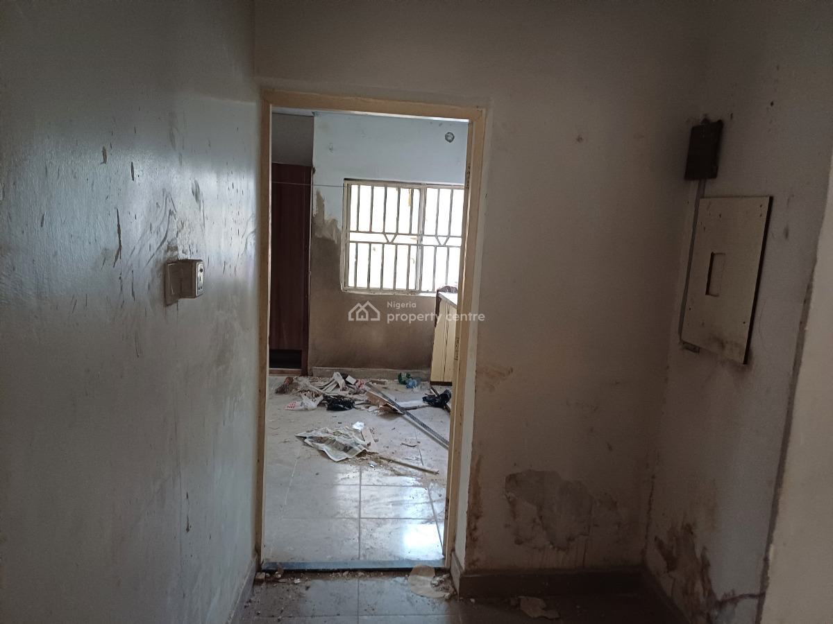 2 Bedroom Flat on The Ground Floor, Wuse 2, Abuja, Flat / Apartment for Rent