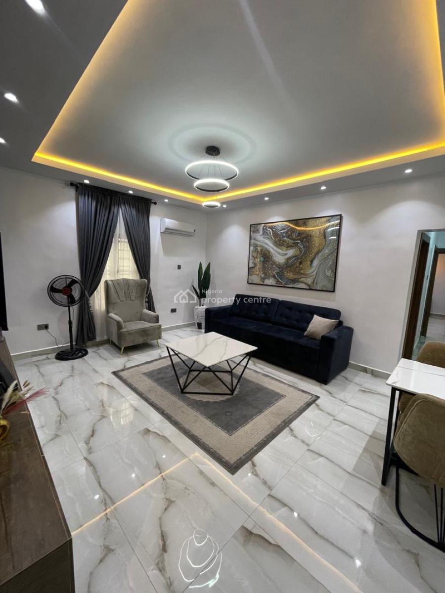 Luxury 1-bedroom Apartment, Onike, Yaba, Lagos, Mini Flat (room and Parlour) Short Let