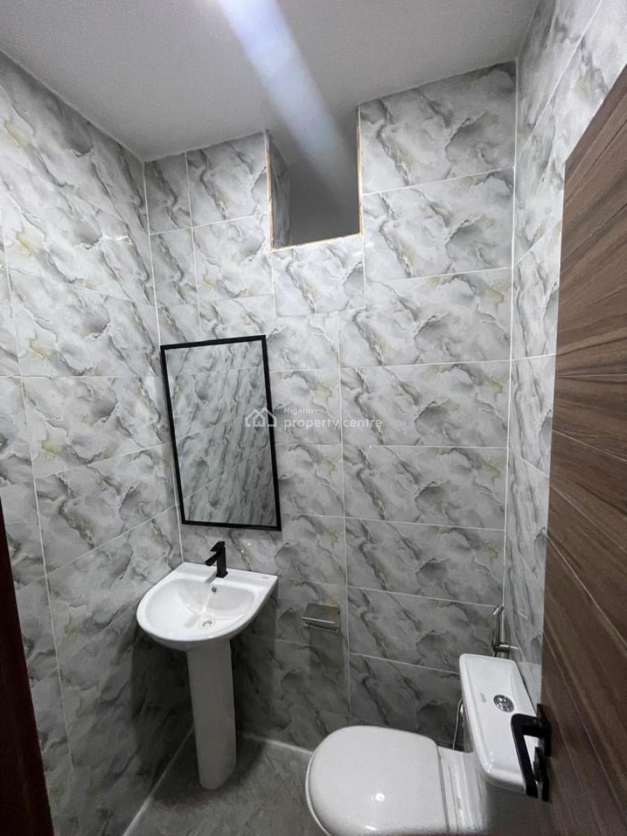 Luxury 1-bedroom Apartment, Onike, Yaba, Lagos, Mini Flat (room and Parlour) Short Let