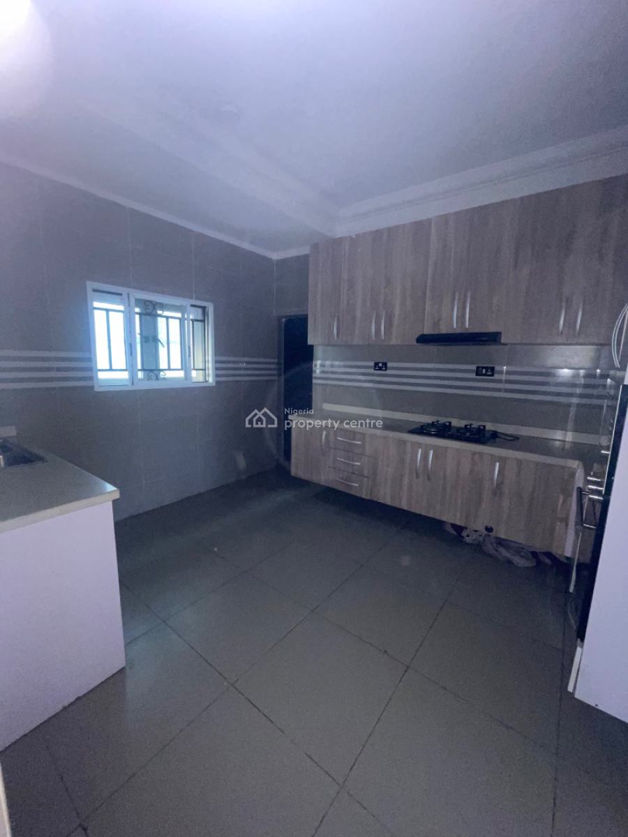 3 Bedroom Terrace, Right Side Mini Estate, Lekki Phase 1, Lekki, Lagos, Terraced Duplex for Rent