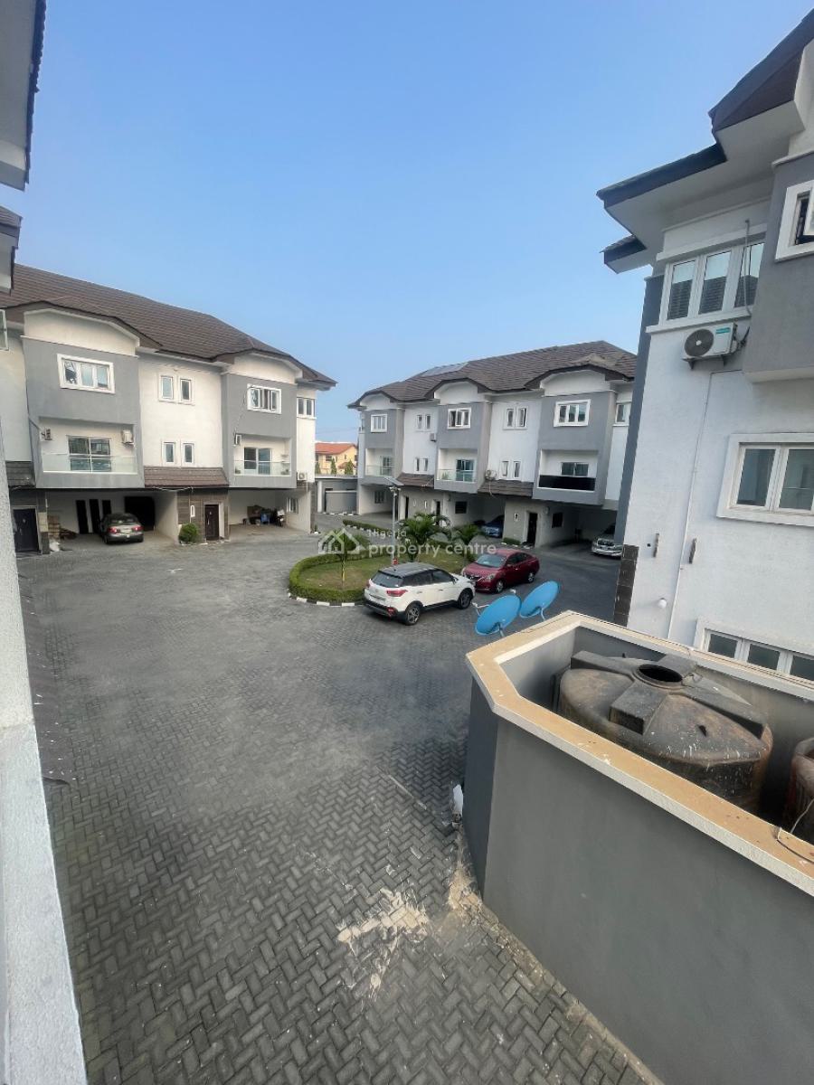 3 Bedroom Terrace, Right Side Mini Estate, Lekki Phase 1, Lekki, Lagos, Terraced Duplex for Rent