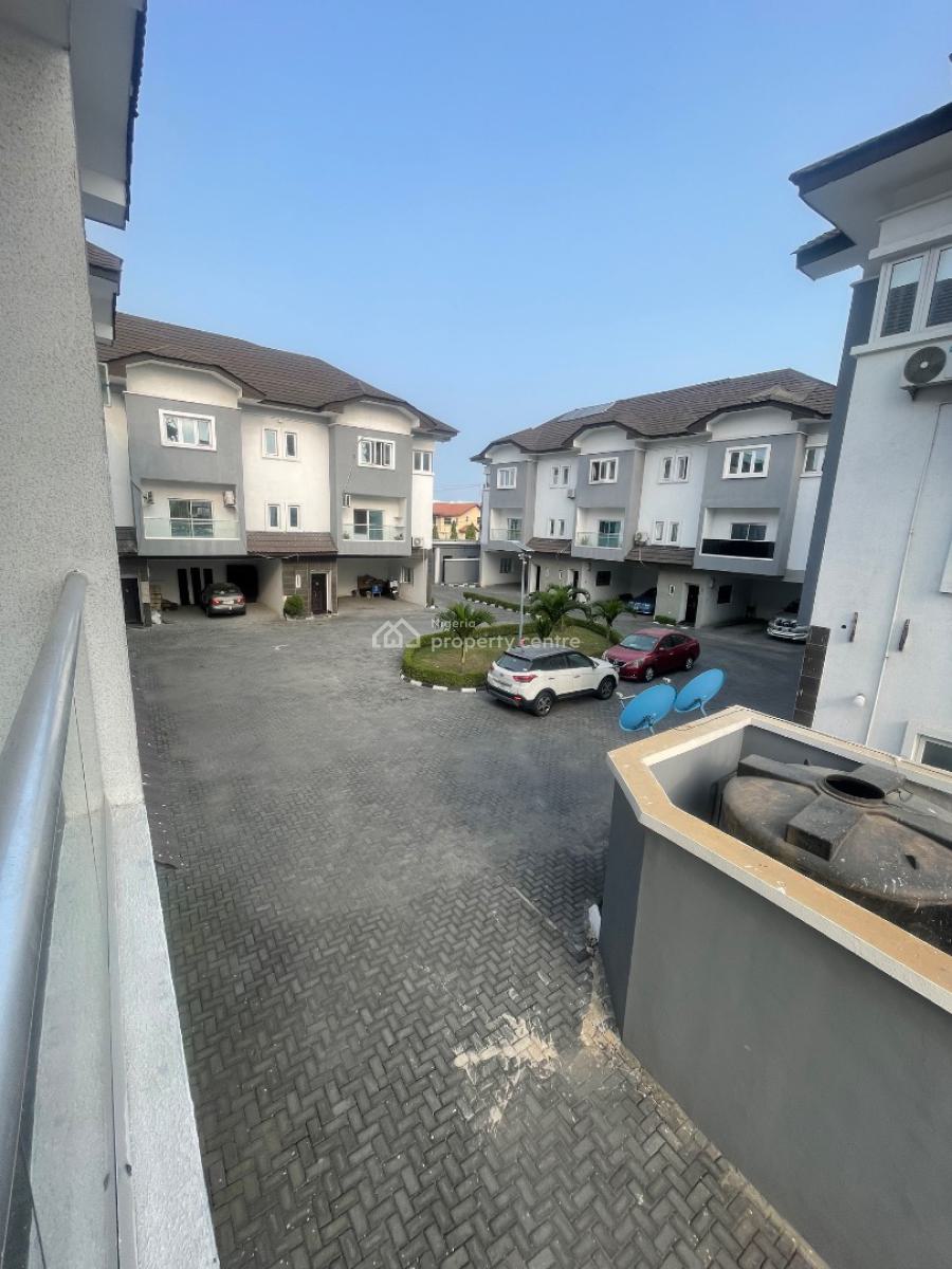 3 Bedroom Terrace, Right Side Mini Estate, Lekki Phase 1, Lekki, Lagos, Terraced Duplex for Rent