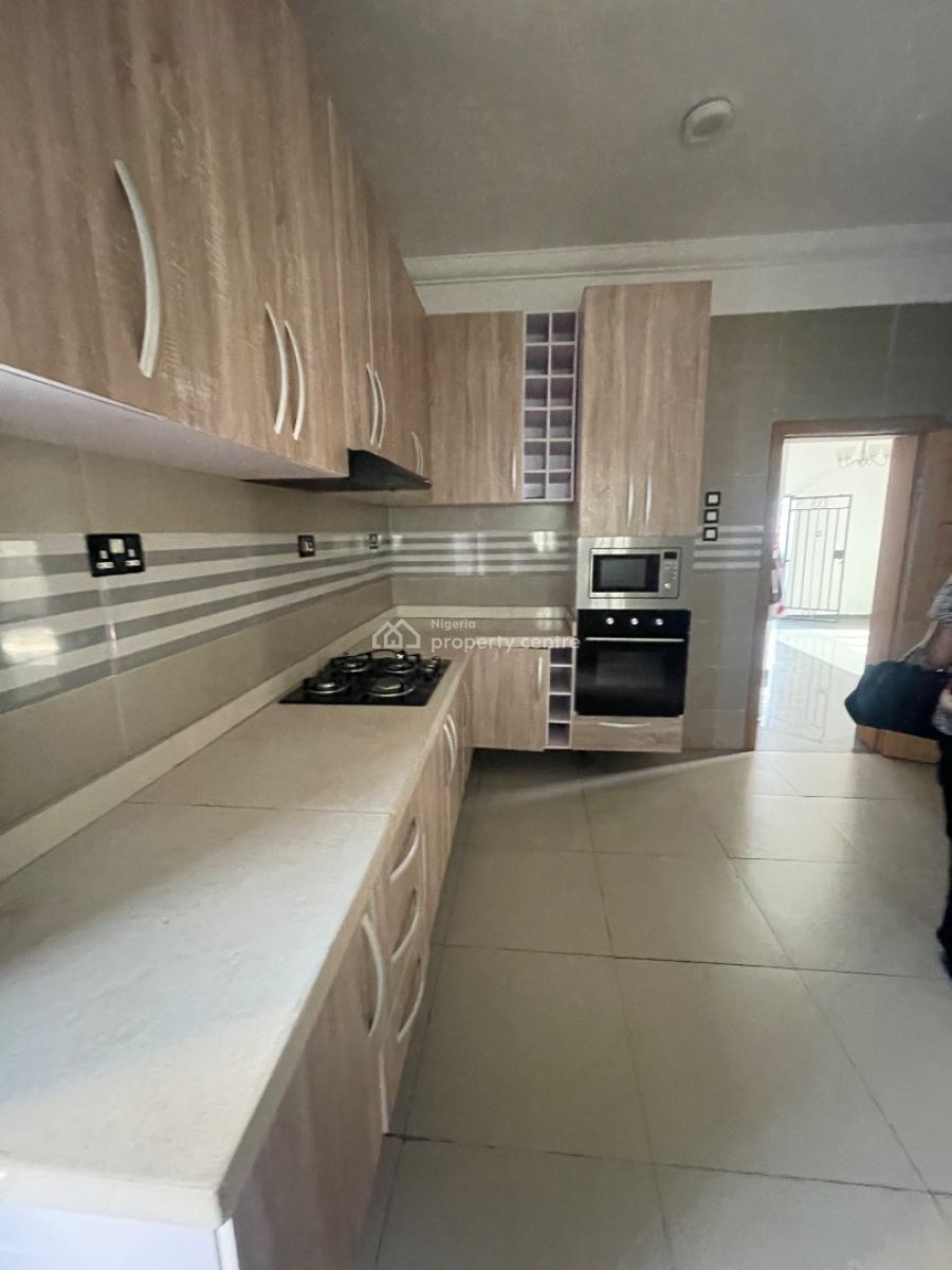 3 Bedroom Terrace, Right Side Mini Estate, Lekki Phase 1, Lekki, Lagos, Terraced Duplex for Rent