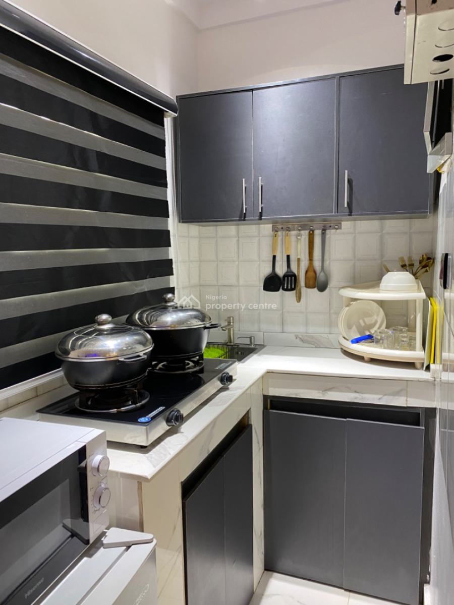 Cozy Furnished Mini Flat Apartment, Akoka, Yaba, Lagos, Mini Flat (room and Parlour) Short Let