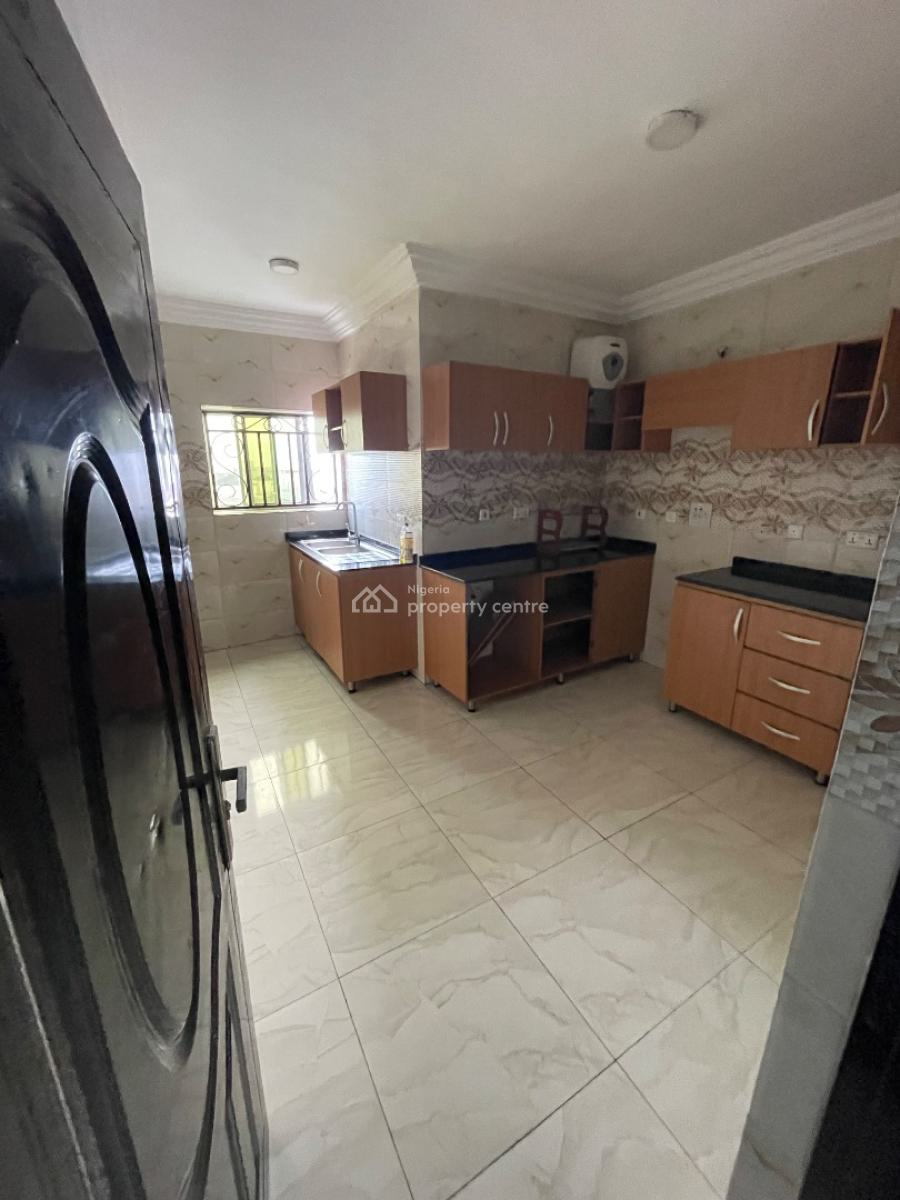 2 Bedroom Flat in a Fully Serviced Estate, Nike Art Gallery Road, Ikate Elegushi, Lekki, Lagos, Flat / Apartment for Sale