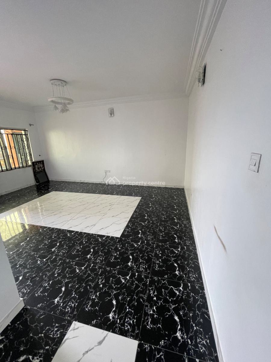 2 Bedroom Flat in a Fully Serviced Estate, Nike Art Gallery Road, Ikate Elegushi, Lekki, Lagos, Flat / Apartment for Sale