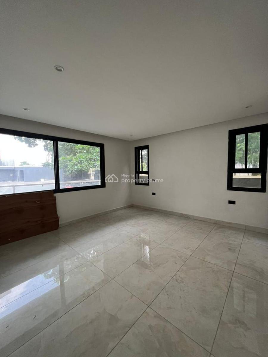 Spacious 3 Bedroom Apartment on Ground Floor, Old Ikoyi, Ikoyi, Lagos, Flat / Apartment for Rent