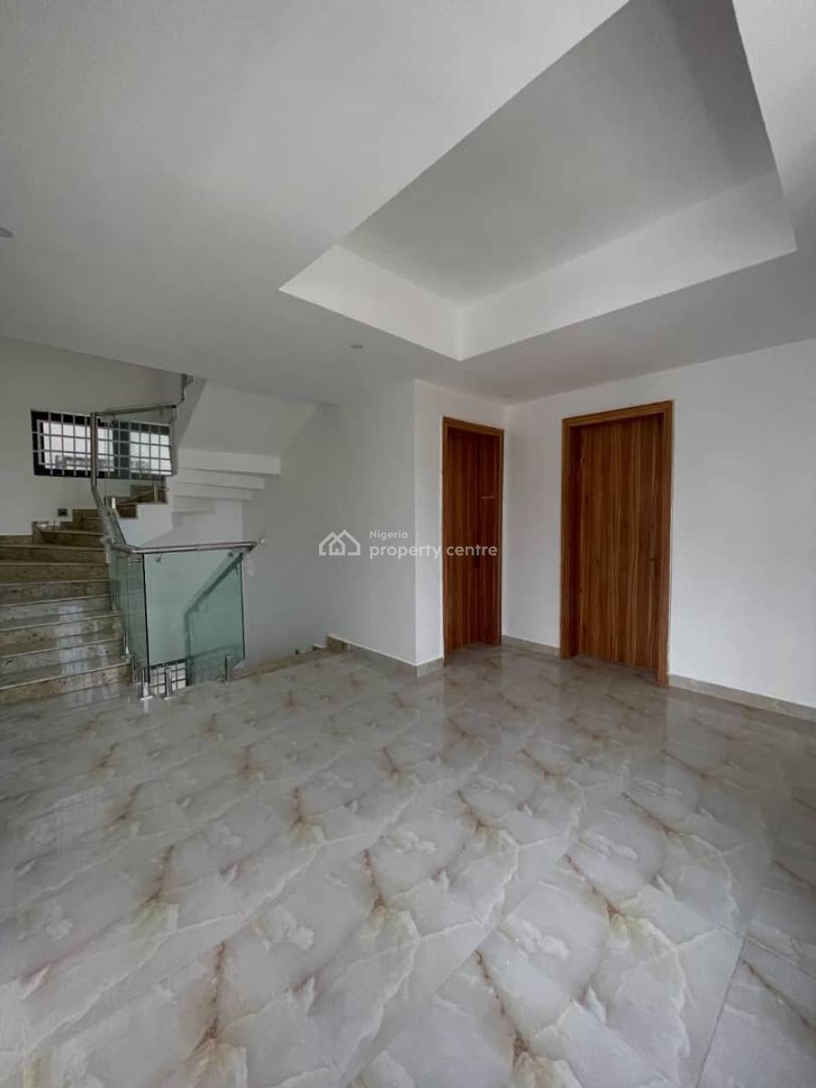 4 Bedroom Detached House Fully Fitted Kitchen Swimming Pool  Laundry R, Lekki Phase 1, Lekki, Lagos, Detached Duplex for Sale