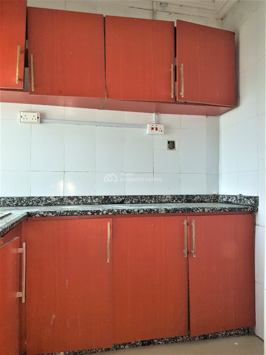 a Fine 2 Bedroom Flat in a Serene Neighbourhood, Off Lekki Beach Road, Jakande, Lekki, Lagos, Flat / Apartment for Rent