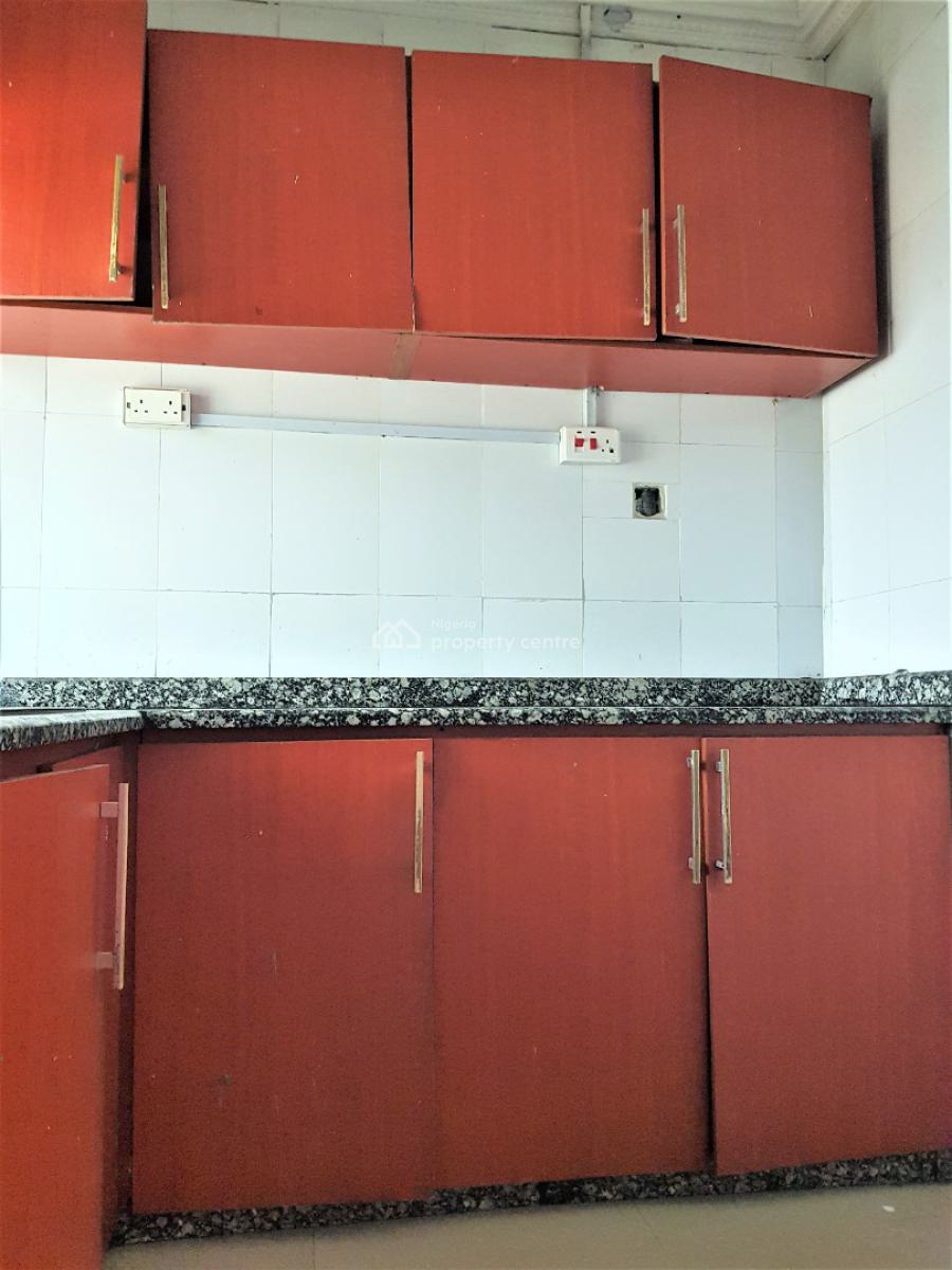 a Fine 2 Bedroom Flat in a Serene Neighbourhood, Off Lekki Beach Road, Jakande, Lekki, Lagos, Flat / Apartment for Rent