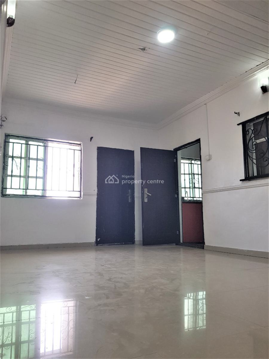 a Fine 2 Bedroom Flat in a Serene Neighbourhood, Off Lekki Beach Road, Jakande, Lekki, Lagos, Flat / Apartment for Rent