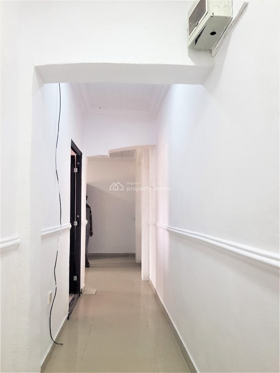 a Fine 2 Bedroom Flat in a Serene Neighbourhood, Off Lekki Beach Road, Jakande, Lekki, Lagos, Flat / Apartment for Rent
