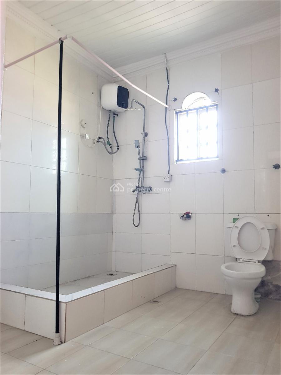 a Fine 2 Bedroom Flat in a Serene Neighbourhood, Off Lekki Beach Road, Jakande, Lekki, Lagos, Flat / Apartment for Rent