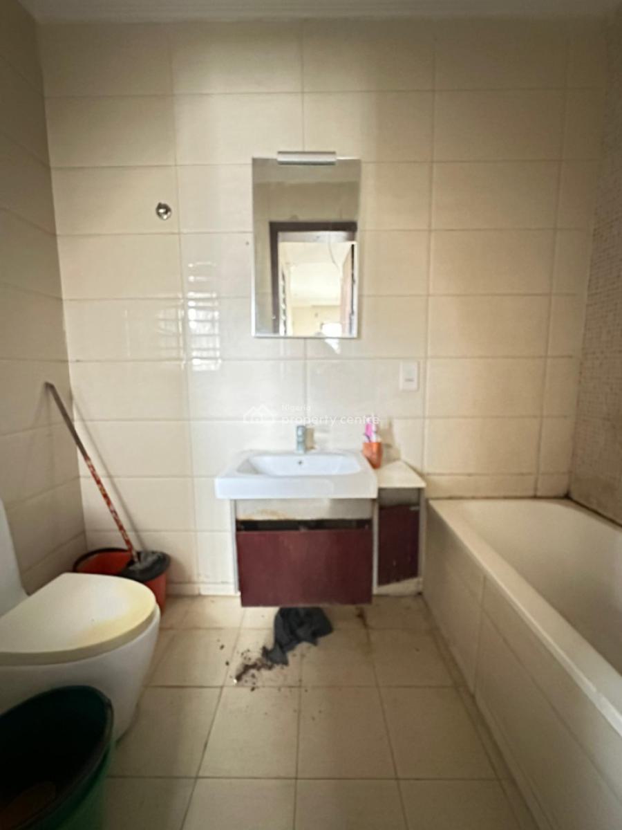 Spaciously Built 3 Bedroom Apartment with Bq, Ikota, Lekki, Lagos, Terraced Duplex for Rent