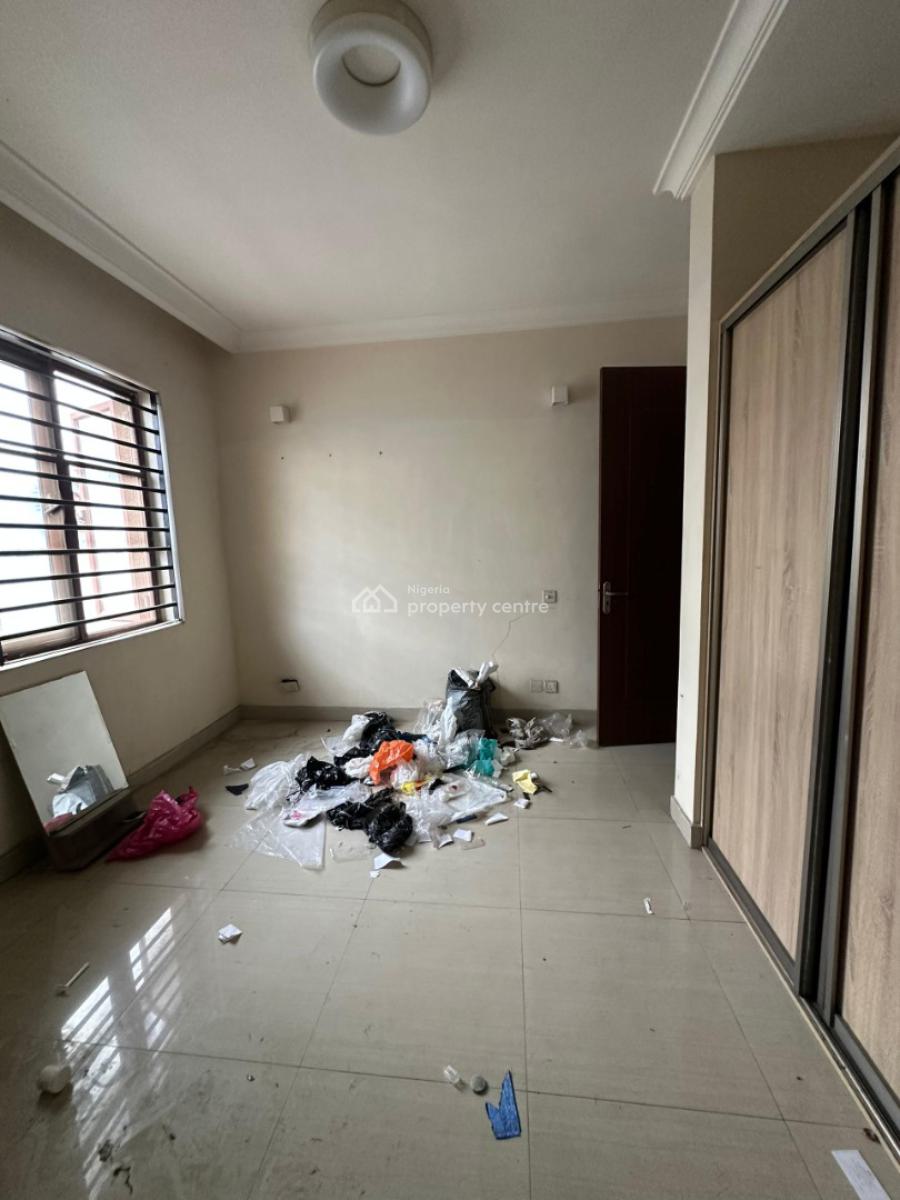 Spaciously Built 3 Bedroom Apartment with Bq, Ikota, Lekki, Lagos, Terraced Duplex for Rent