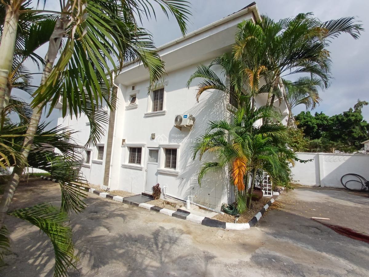 Self Compound 4 Bedroom Semi-detached Duplex with Bq, Maitama District, Abuja, Detached Duplex for Rent