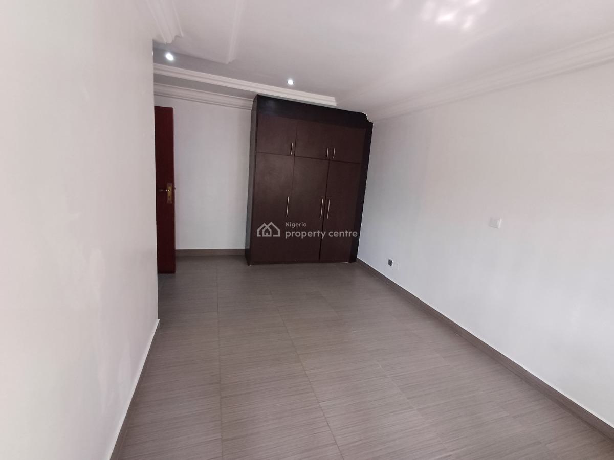 Self Compound 4 Bedroom Semi-detached Duplex with Bq, Maitama District, Abuja, Detached Duplex for Rent