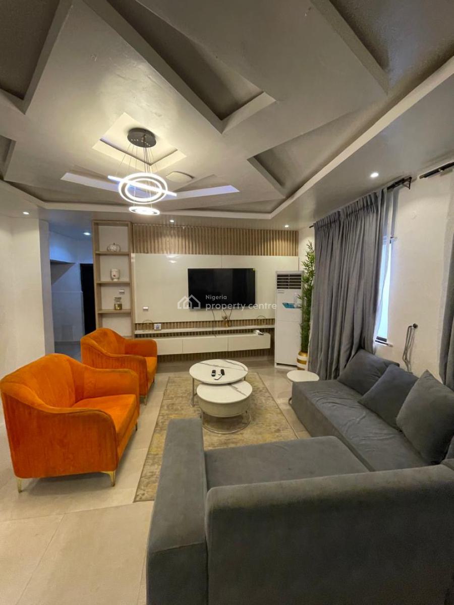 Cozy & Spacious 3bedroom Apartment, Onike, Yaba, Lagos, Flat / Apartment Short Let