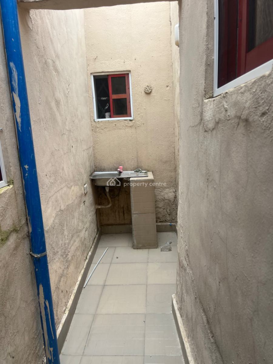 85sqm Shop Space, Trademore Estate Market, Lugbe District, Abuja, Shop for Sale