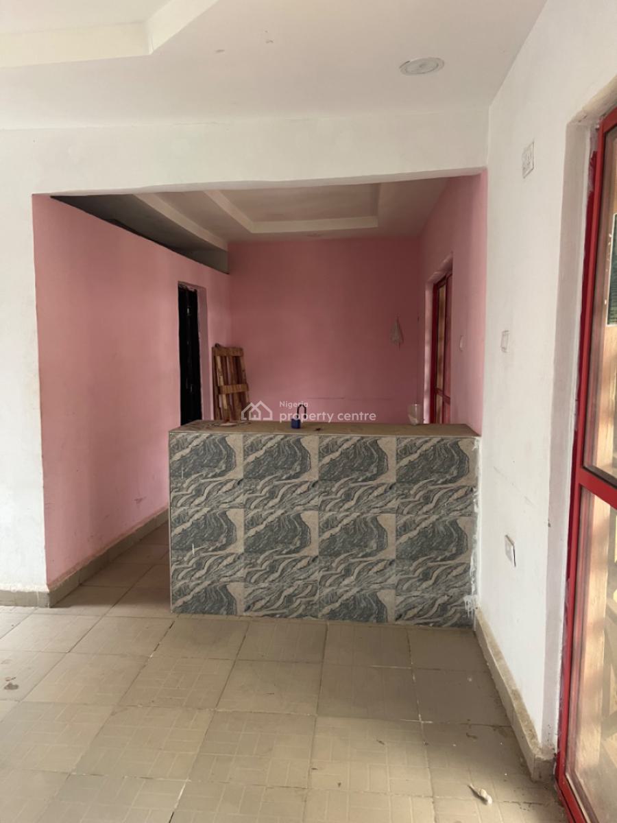 85sqm Shop Space, Trademore Estate Market, Lugbe District, Abuja, Shop for Sale