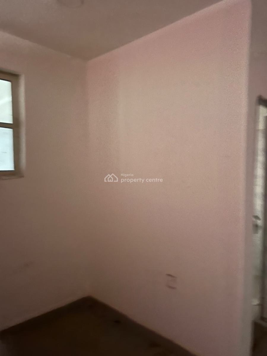 85sqm Shop Space, Trademore Estate Market, Lugbe District, Abuja, Shop for Sale