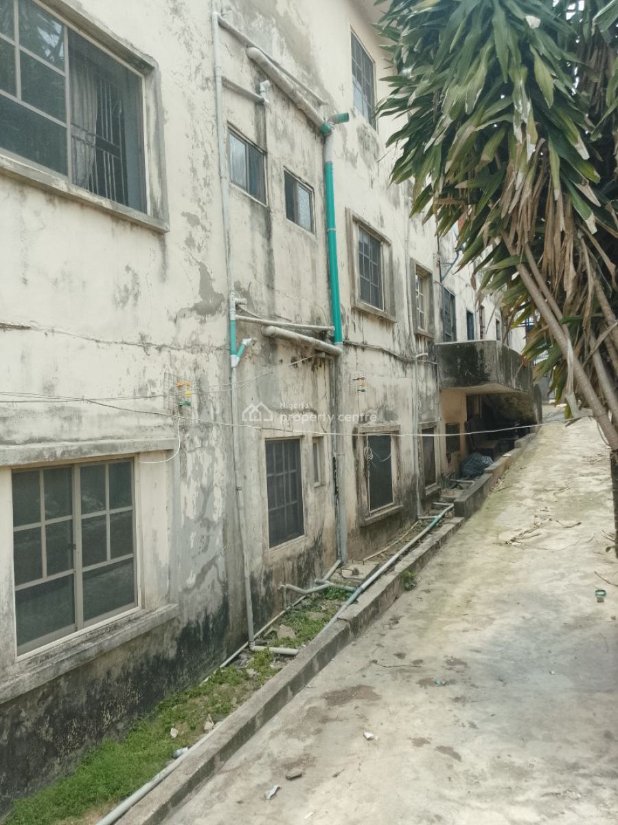Double Fronted Development Land Measuring 850sqm Prime Location, Lagos Road, Ikorodu, Lagos, Mixed-use Land for Sale