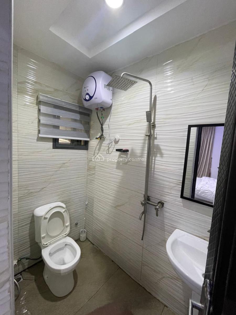Luxury 3bedroom Furnished Apartment, Adekunle, Yaba, Lagos, Flat / Apartment Short Let