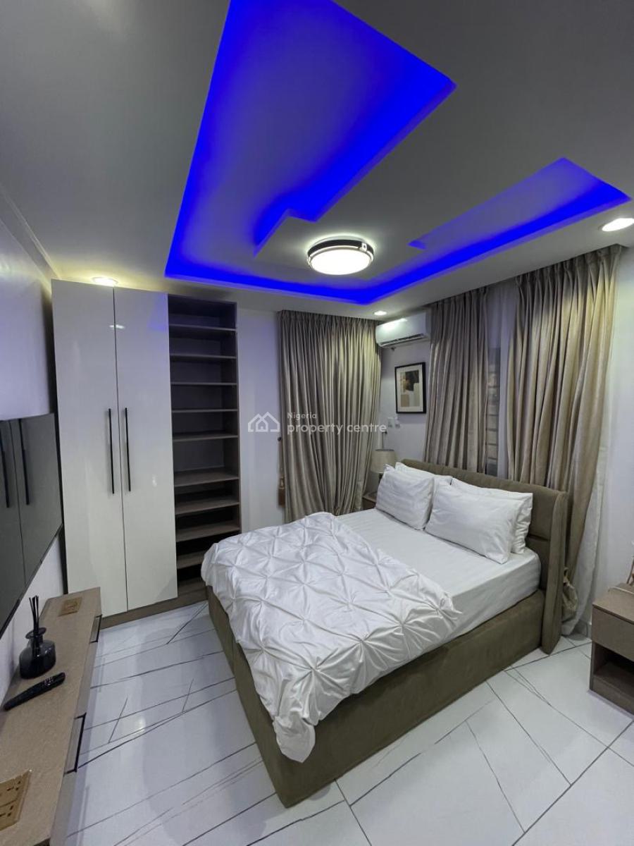 Luxury 3bedroom Furnished Apartment, Adekunle, Yaba, Lagos, Flat / Apartment Short Let