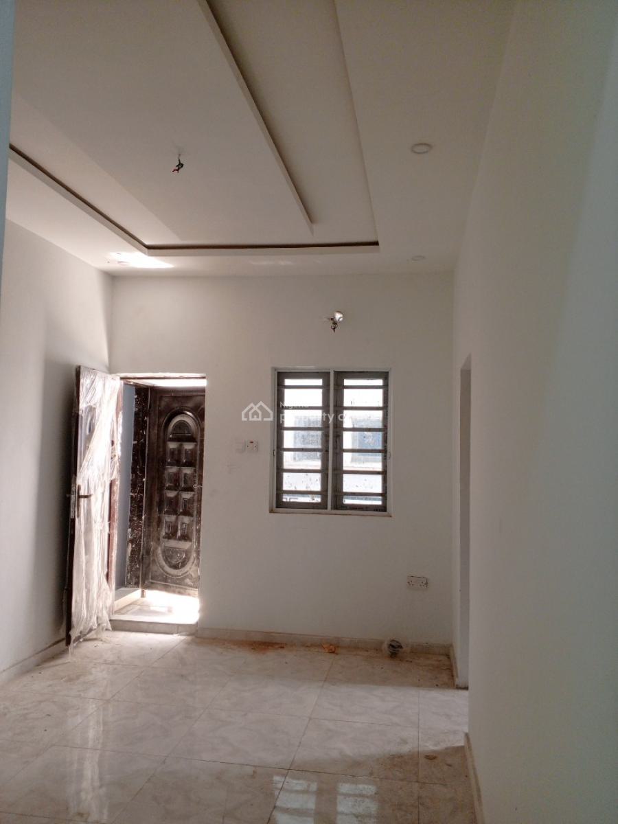 Spacious 1 Bedroom, Ikeja, Lagos, Mini Flat (room and Parlour) for Rent