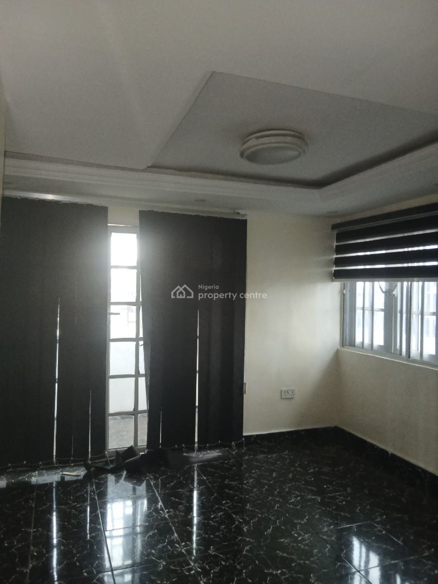 Fine Lovely 3bedroom, Yaba, Lagos, Flat / Apartment for Rent