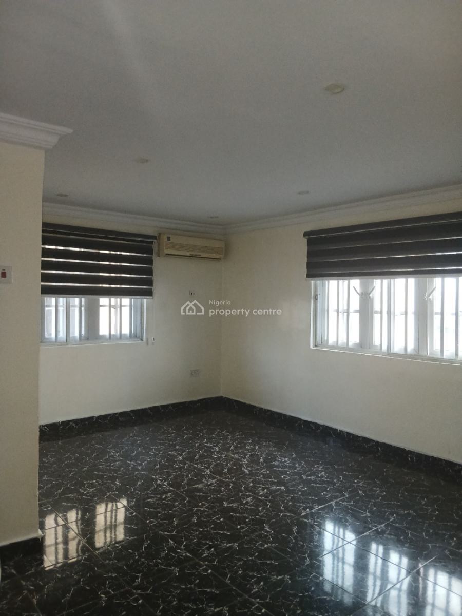 Fine Lovely 3bedroom, Yaba, Lagos, Flat / Apartment for Rent