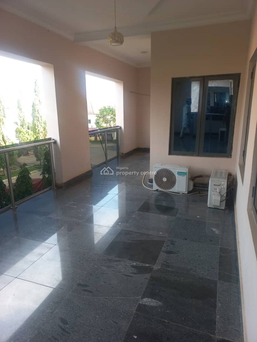 a 4 Bedroom Flat with Swimming Pool & Gym, Legislative Quarters, Apo, Abuja, Flat / Apartment for Rent
