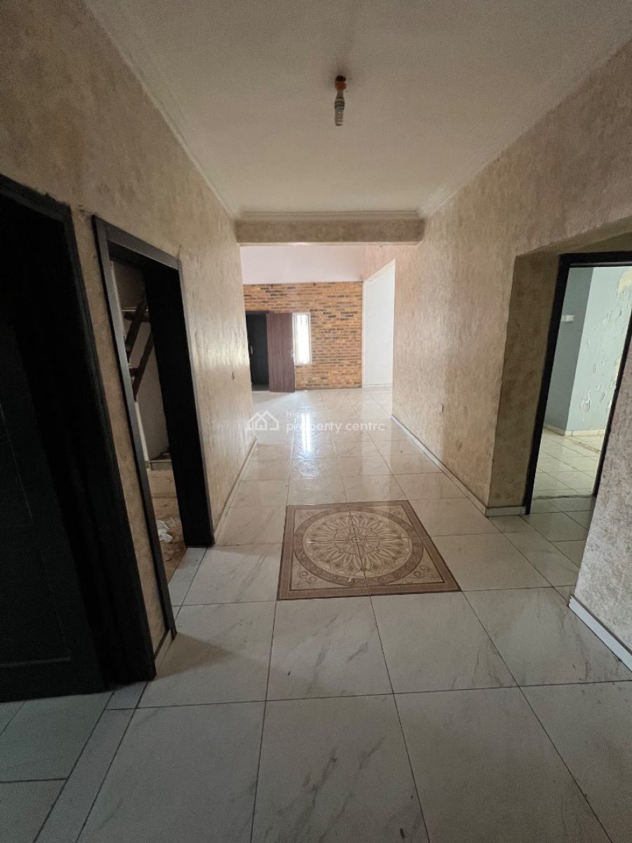 Exotic and Massive 4-bedroom Terrace, Osapa, Lekki, Lagos, Flat / Apartment for Rent