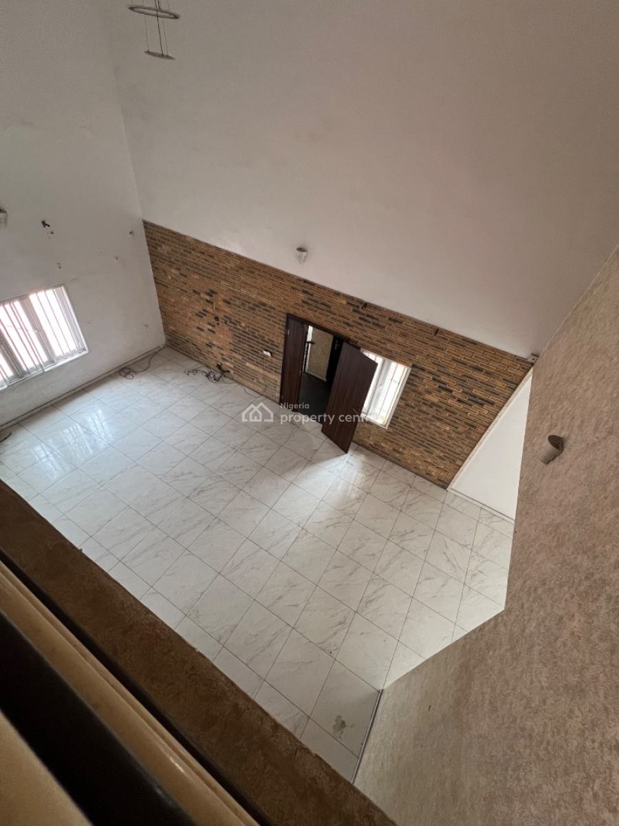 Exotic and Massive 4-bedroom Terrace, Osapa, Lekki, Lagos, Flat / Apartment for Rent