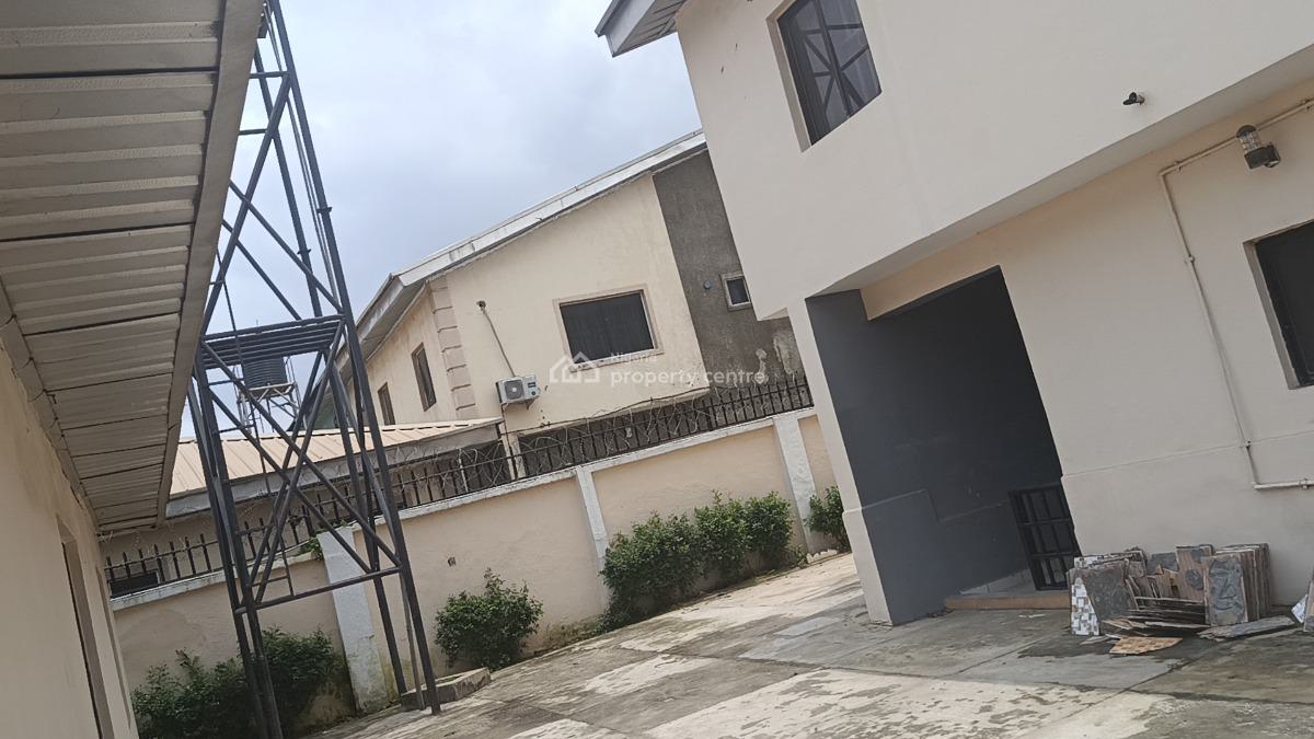 Well Renovated 4bedroom Semi-detached Duplex with Bq, Gwarinpa, Abuja, Gwarinpa, Abuja, Semi-detached Duplex for Rent