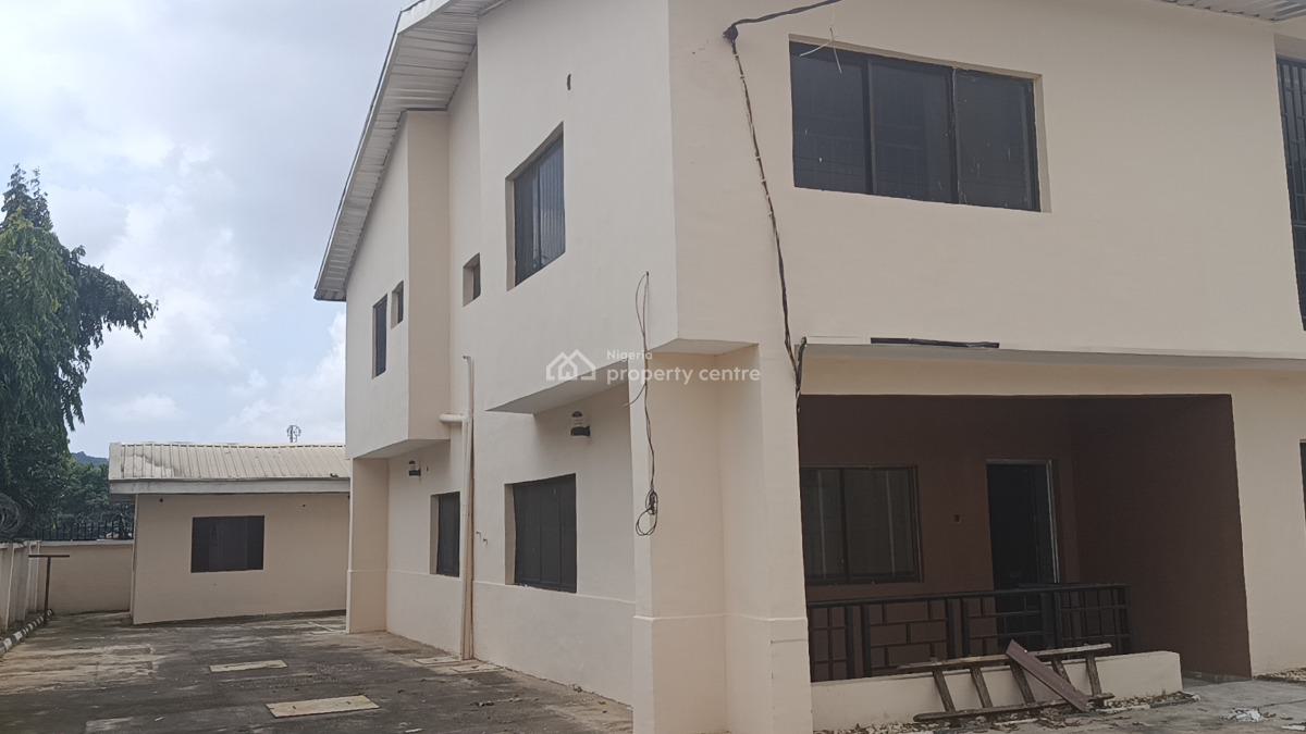 Well Renovated 4bedroom Semi-detached Duplex with Bq, Gwarinpa, Abuja, Gwarinpa, Abuja, Semi-detached Duplex for Rent
