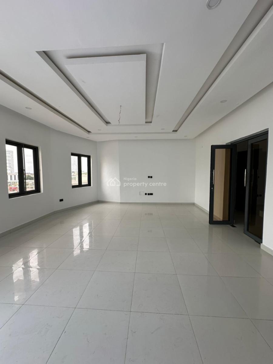 Spaciously Built 2 Bedroom Penthouse with Elevator, Lekki Phase 1, Lekki, Lagos, House for Rent