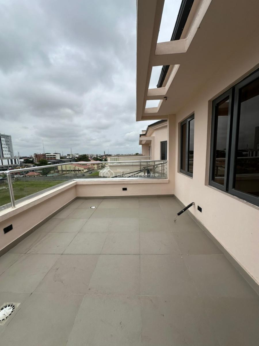 Spaciously Built 2 Bedroom Penthouse with Elevator, Lekki Phase 1, Lekki, Lagos, House for Rent
