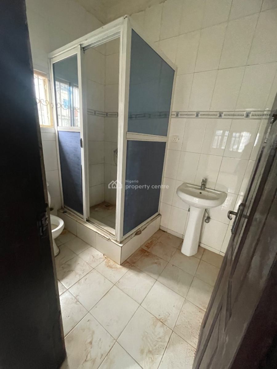 Spacious 3 Bed in an Estate with Minimum.22/24hrs Light, Ado, Ado, Ajah, Lagos, House for Rent
