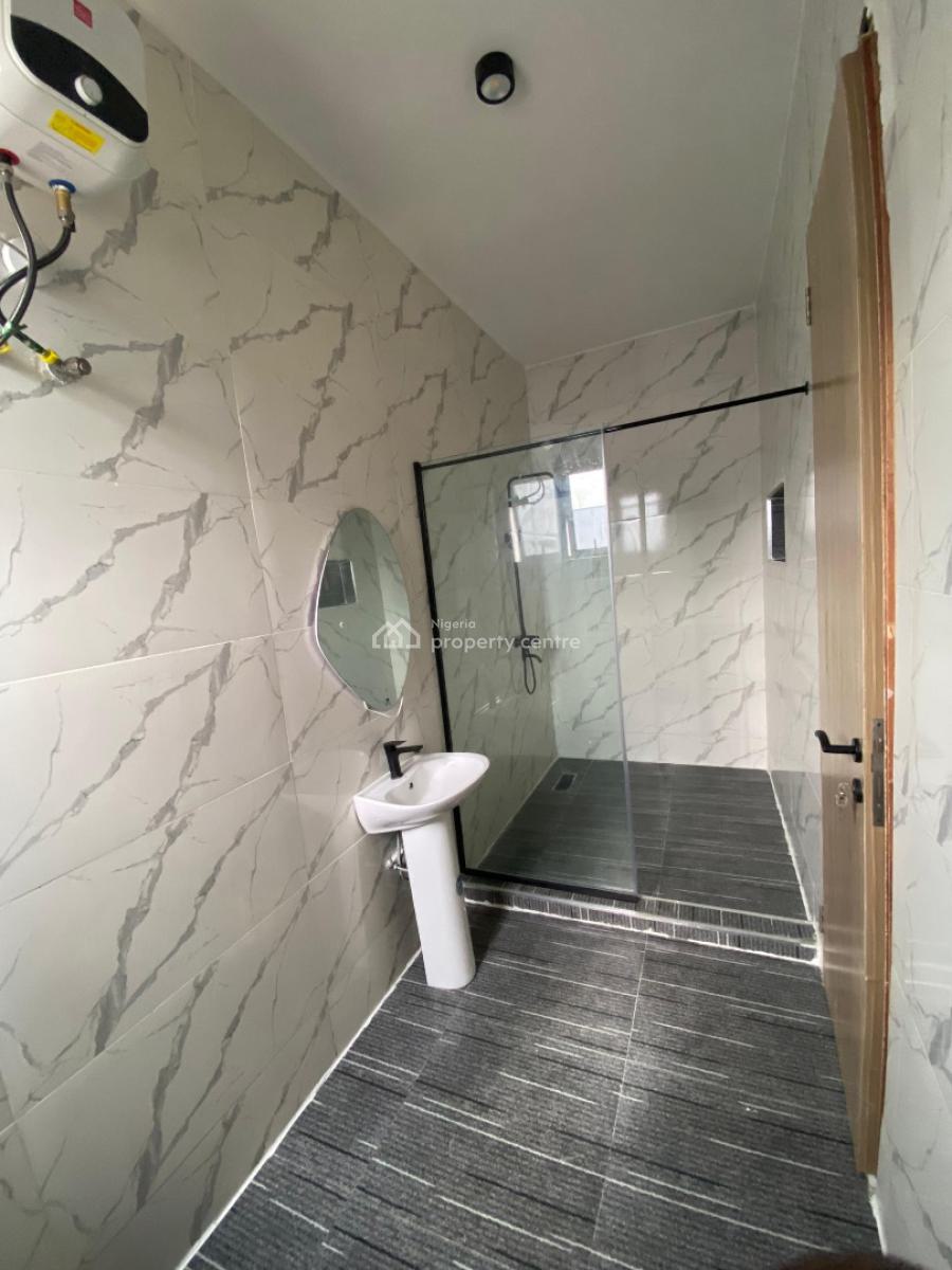 Lovely  4 Bedroom Terraced Duplex with Bq, Pool & Gym., Lekki Phase. 1, Lekki Phase 1, Lekki, Lagos, Terraced Duplex for Sale
