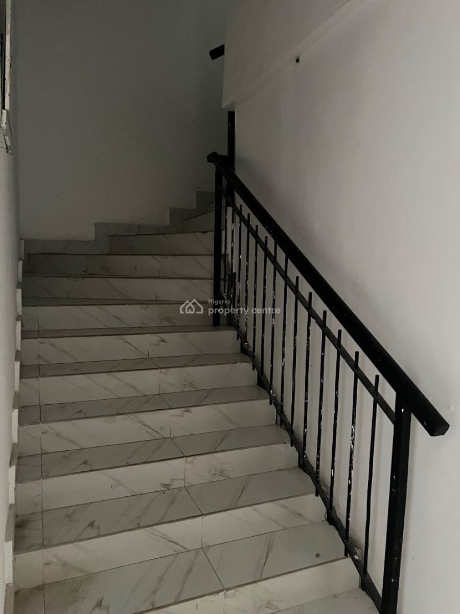 Spacious Studio Apartment with an Open Plan Kitchen, Osapa, Lekki, Lagos, Self Contain (single Rooms) for Rent