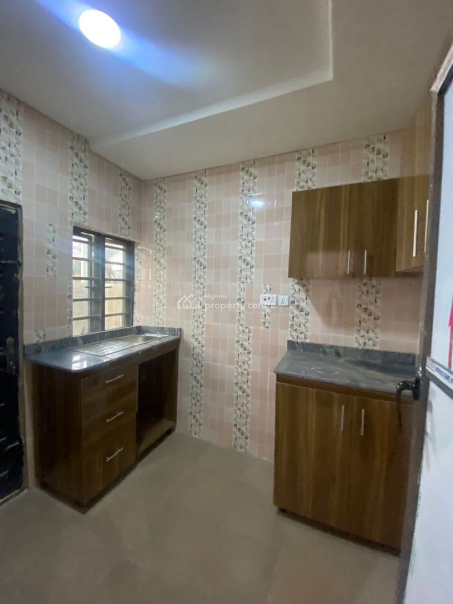 2 Bedroom Apartment in a Serene Environment, Olive Garden Estate, Ogombo, Ajah, Lagos, Flat / Apartment for Rent