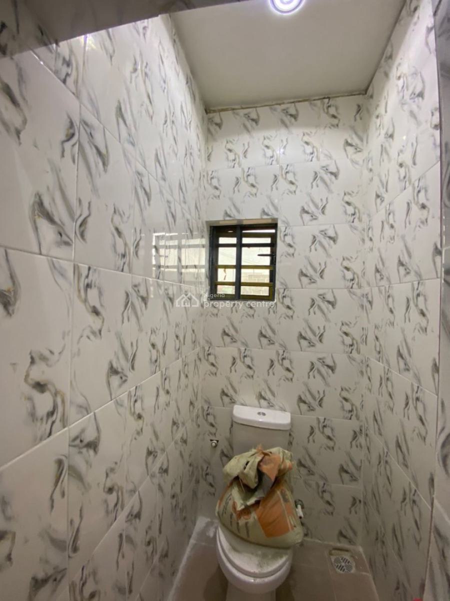 2 Bedroom Apartment in a Serene Environment, Olive Garden Estate, Ogombo, Ajah, Lagos, Flat / Apartment for Rent