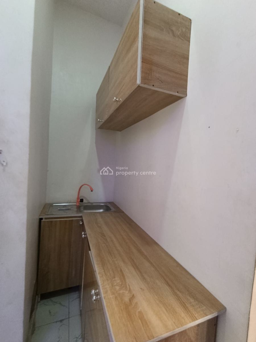 a Spacious Master Fully Furnished Studio Apartment with Personal Kitch, Ikota Gra Via Mega Chicken 🐔, Lekki, Lagos, Self Contain (single Rooms) for Rent