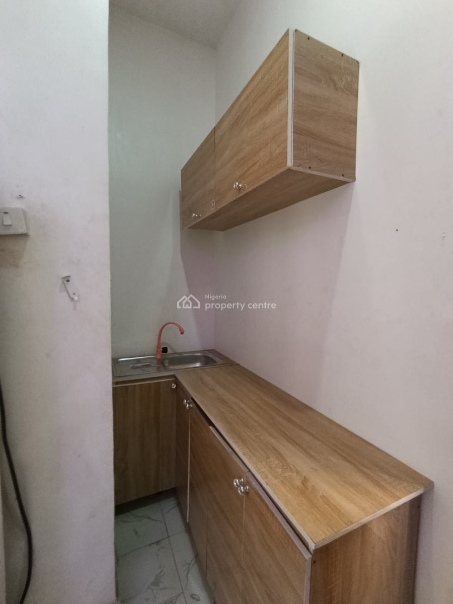 a Spacious Master Fully Furnished Studio Apartment with Personal Kitch, Ikota Gra Via Mega Chicken 🐔, Lekki, Lagos, Self Contain (single Rooms) for Rent