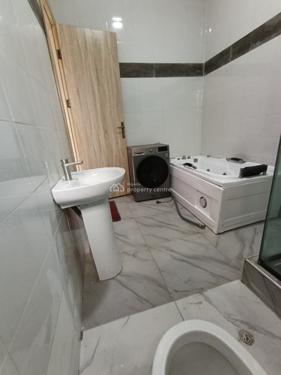 a Spacious Master Fully Furnished Studio Apartment with Personal Kitch, Ikota Gra Via Mega Chicken 🐔, Lekki, Lagos, Self Contain (single Rooms) for Rent