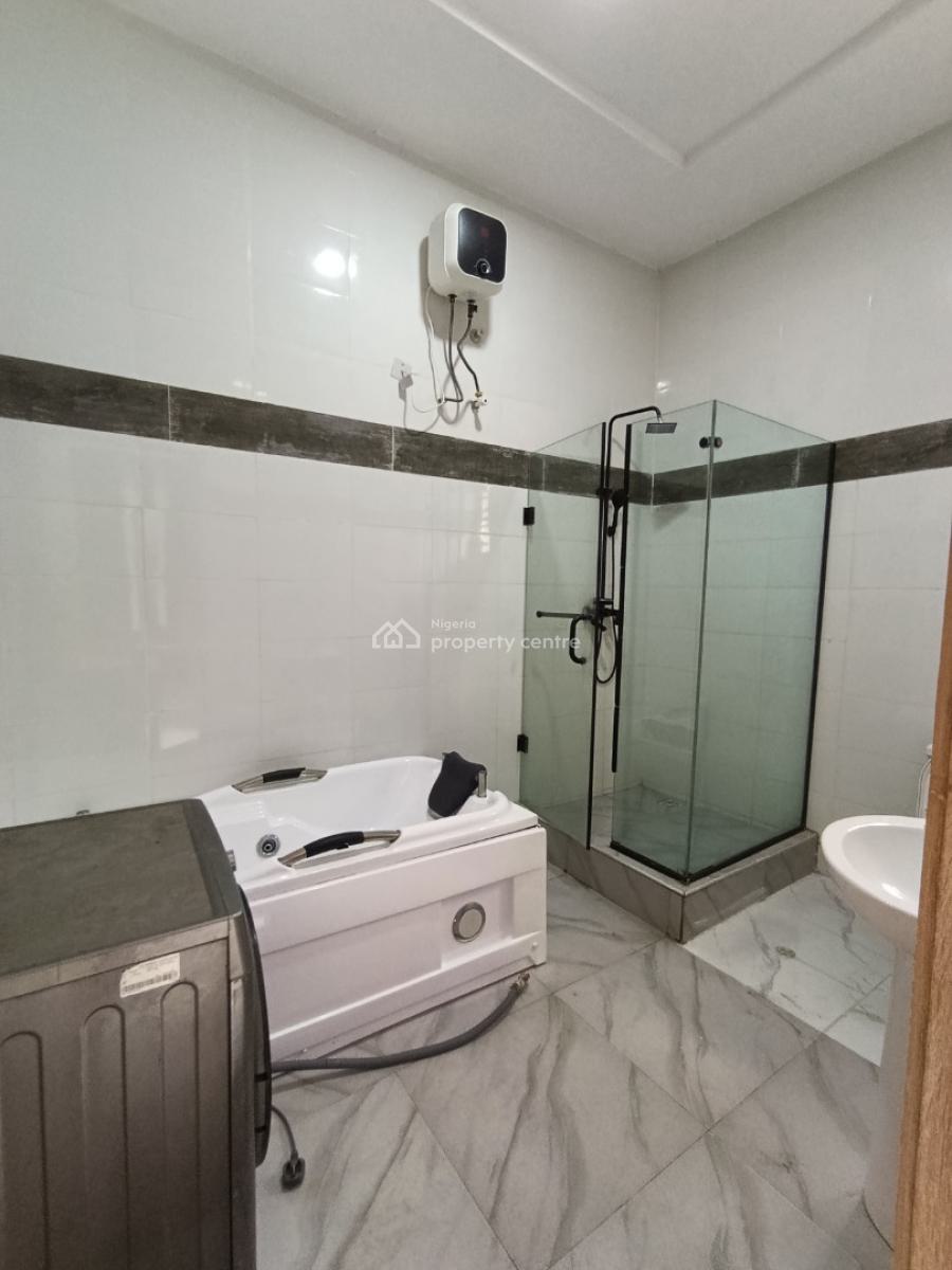 a Spacious Master Fully Furnished Studio Apartment with Personal Kitch, Ikota Gra Via Mega Chicken 🐔, Lekki, Lagos, Self Contain (single Rooms) for Rent
